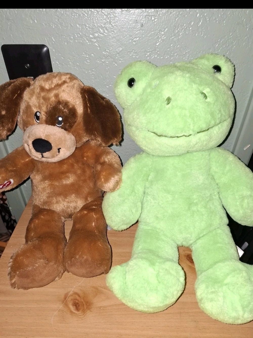 Build-A-Bear Green Frog Plush with Brown Puppy Friend